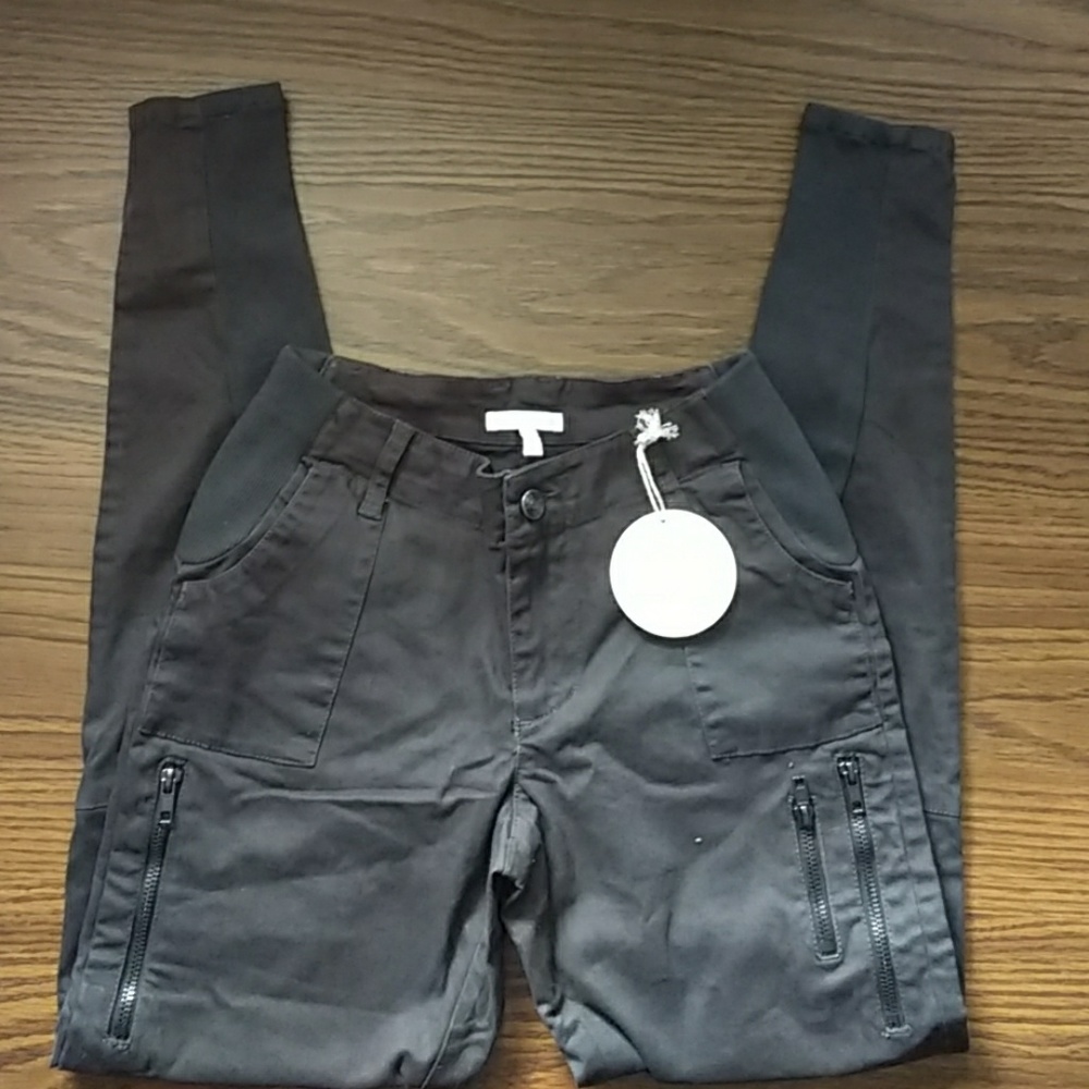 NWT stretchy cargo pants
